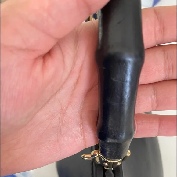 Black Gucci Bamboo Handle Purse - Picture 15 of 15